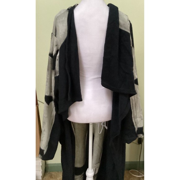 2019 NorthWest Co Star Wars Stormtrooper Comfy Throw Fleece Blanket with Sleeve - Picture 6 of 9